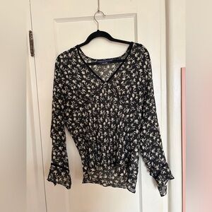 Vintage Tommy Hilfiger Black and Cream Floral V-Neck Long Sleeve 100% Silk Blous